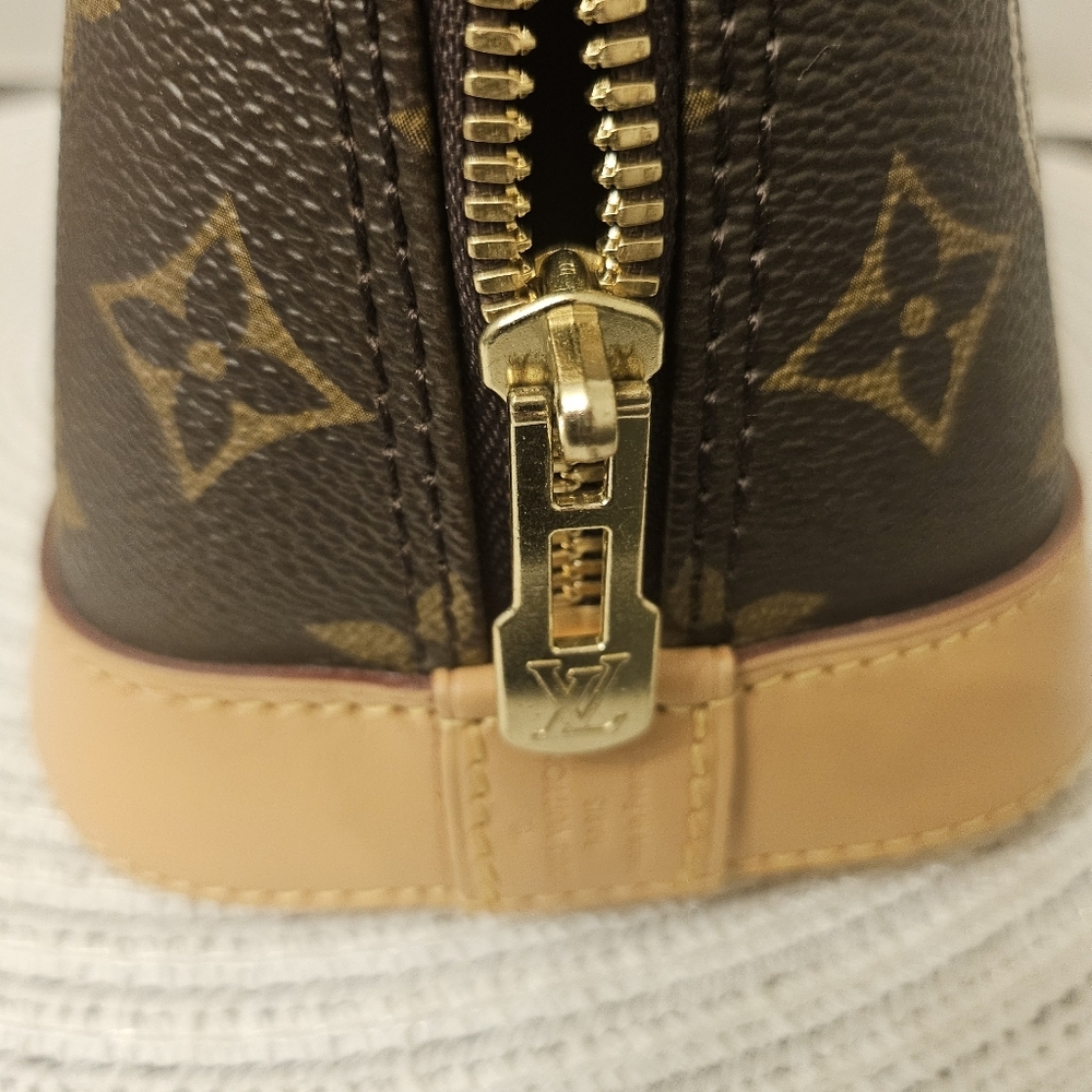 Louis Vuitton Alma BB World Tour Monogram Crossbody Bag - Picture 5 of 14